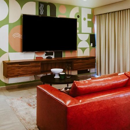 Near Border, Revolucion & Playas De Tijuana Aparthotel Ngoại thất bức ảnh